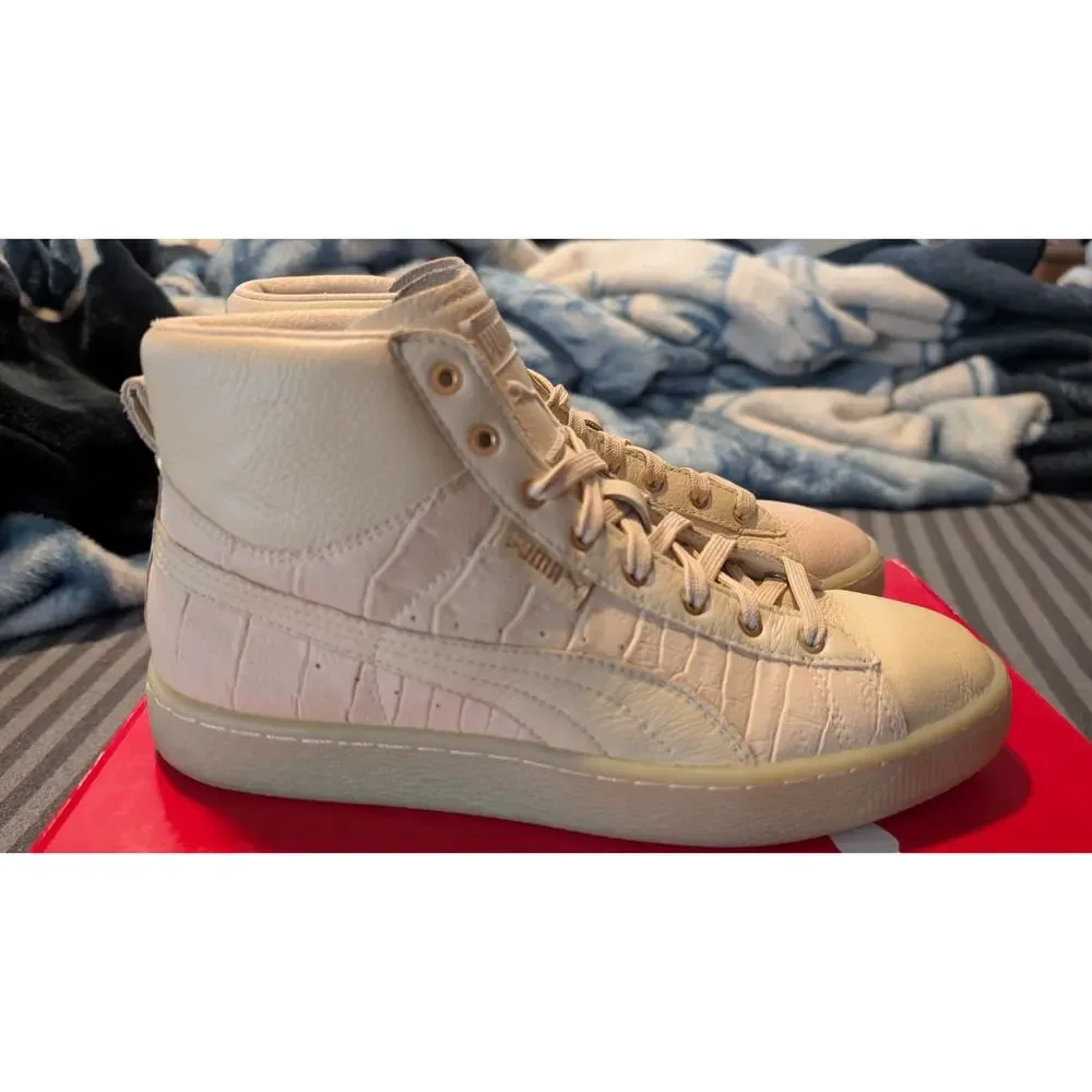 Puma Women's High-Top Sneaker in Light Pink